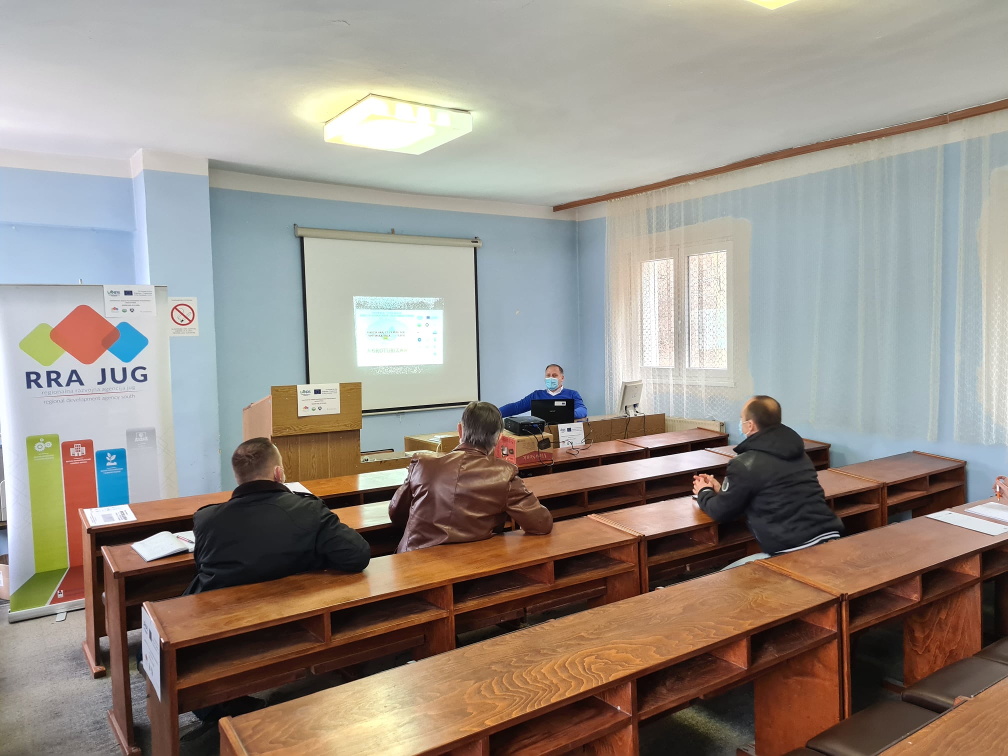 Degustacija, prezentacija i prodaja tradicionalnih proizvoda od mesa na domaćinstvu - 1