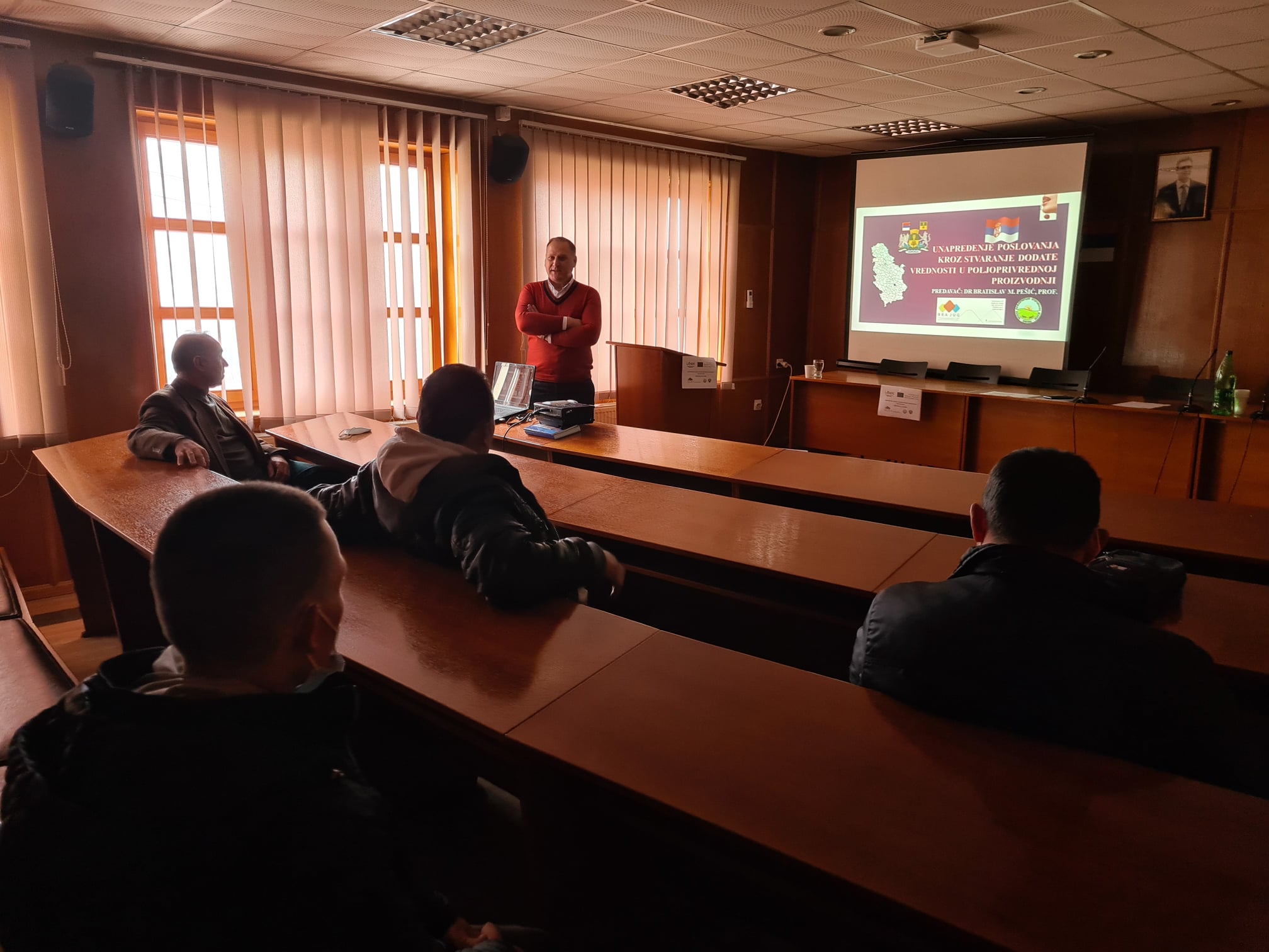 Degustacija, prezentacija i prodaja tradicionalnih proizvoda od mesa na domaćinstvu - 1